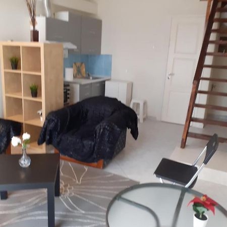 Μαργαριτα Apartment ซาลามีส ภายนอก รูปภาพ